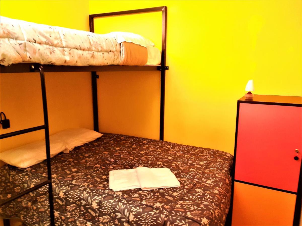 Happy Tree Hostel Peru Lima Exterior photo